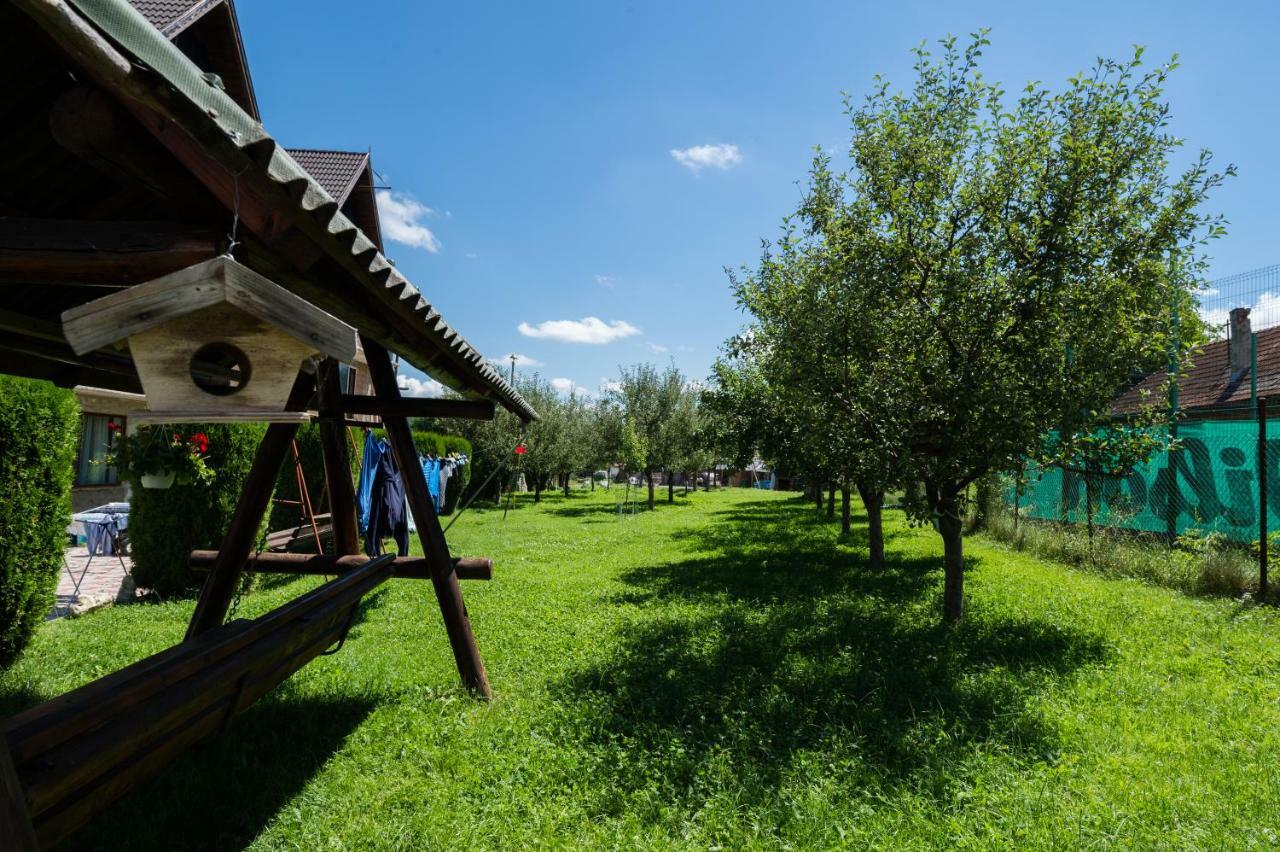 Готель Vila Mogan Моєчу-де-Жос Екстер'єр фото